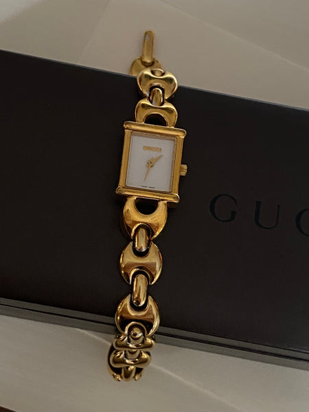 GUCCI 1800L Gold Plated Bracelet Watch
