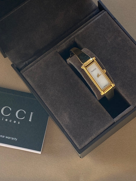 GUCCI 1500L Gold Plated Horsebit Bracelet Watch