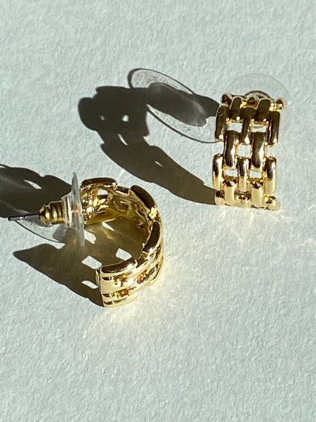 1970-1980 Panther Chain Gold Plated Pierced Earrings