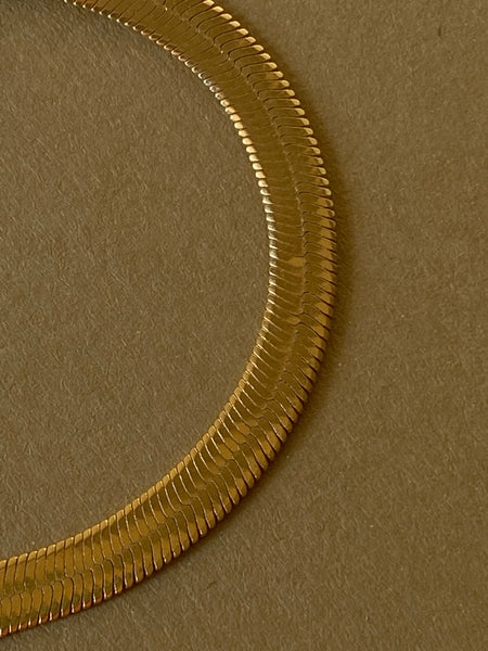 1970-1980 Slinky Herringbone Gold Plated Chain Necklace